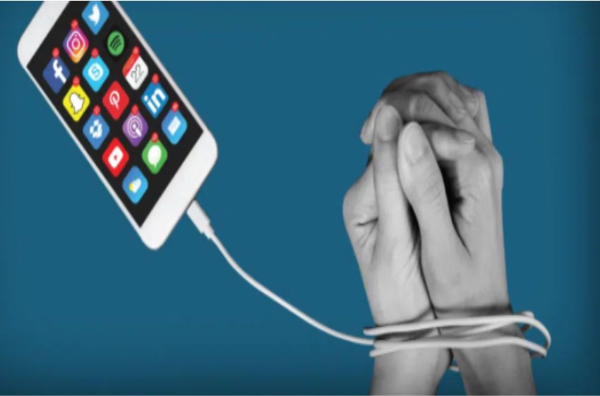  Trắc nghiệm xem bạn có nghiện điện thoại không?