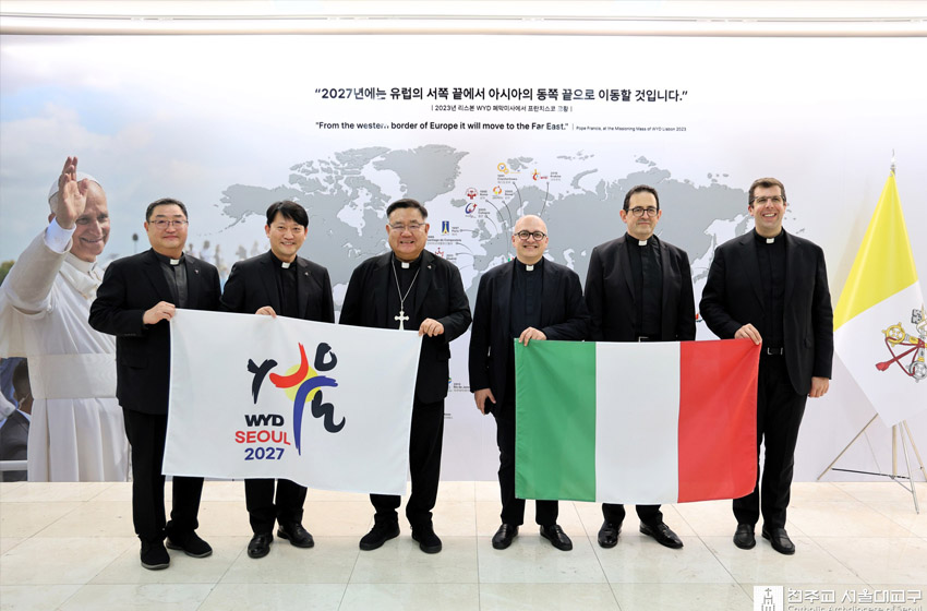  Phái đoàn Hội đồng Giám mục Ý đến Seoul bàn thảo công tác chuẩn bị ĐHGTTG 2027